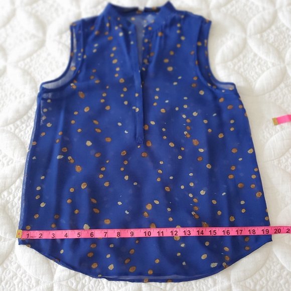 Kensie Sheer Sleeveless Top - Picture 4 of 7